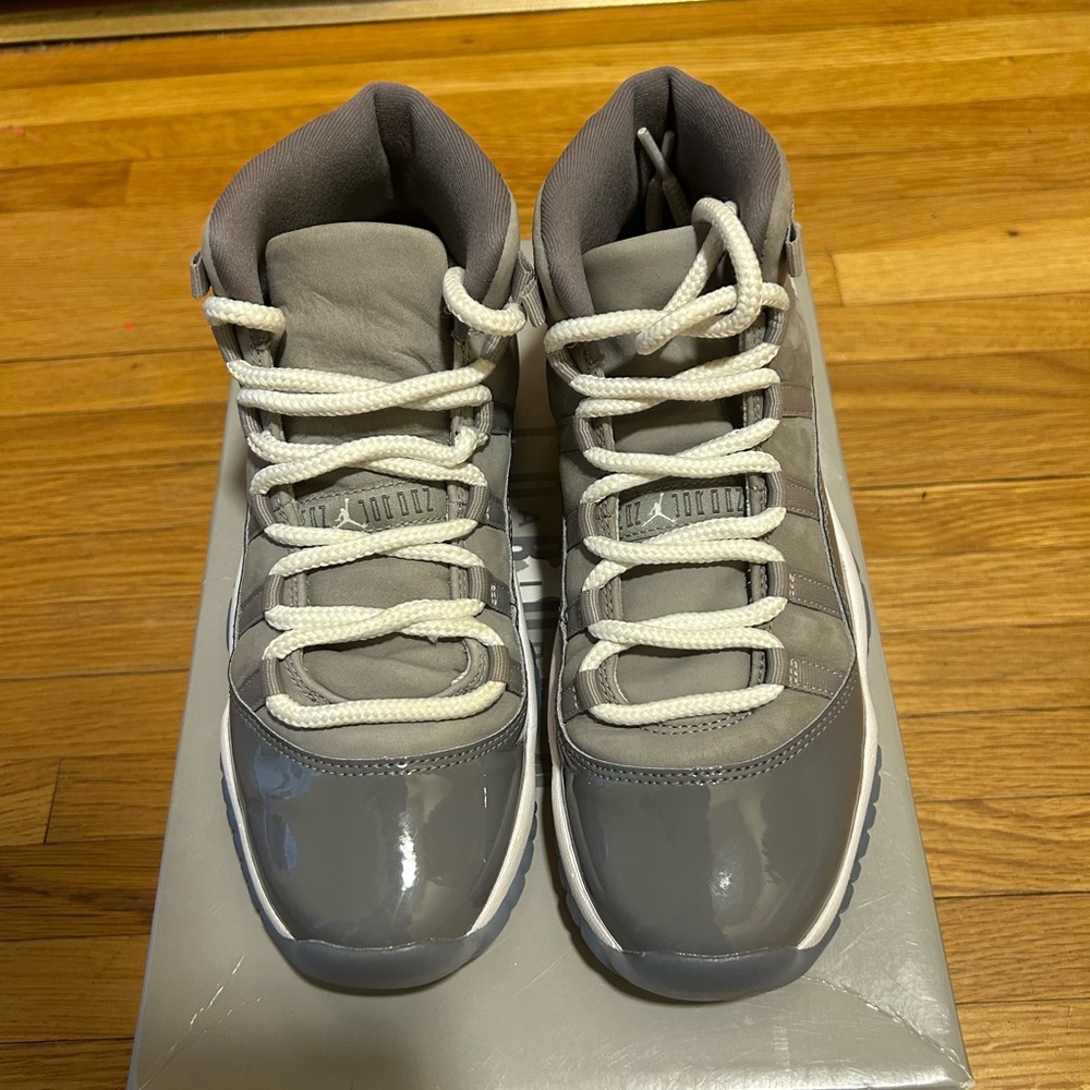 Boys Jordan Sneakers